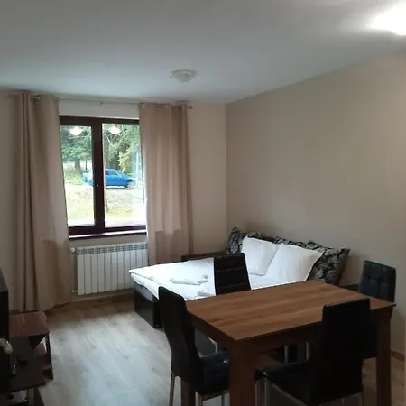 Apartmanhotel E23 Gardens 3*