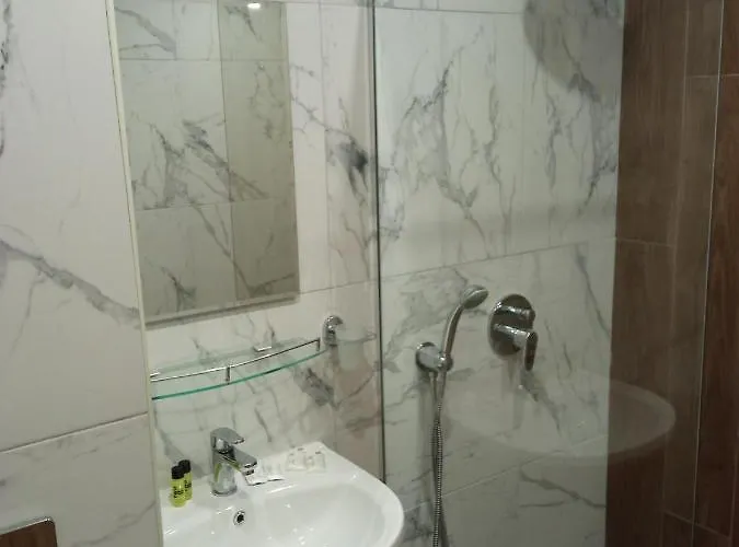 Hotel apartamentowy E23 Gardens Borowec