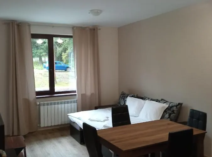 Hotel apartamentowy E23 Gardens 3*