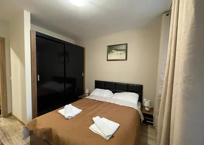 Hotel apartamentowy E23 Gardens Borowec